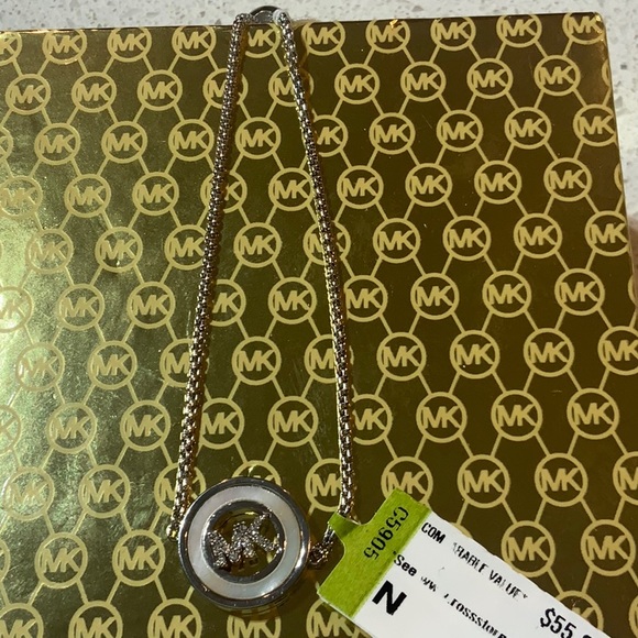 NWT MICHAEL KORS BRACELET - Picture 2 of 3